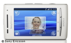 Das Sony Ericsson Xperia X8 bietet E-Plus seinen Bestandskunden bei Vertragsverlängerung an